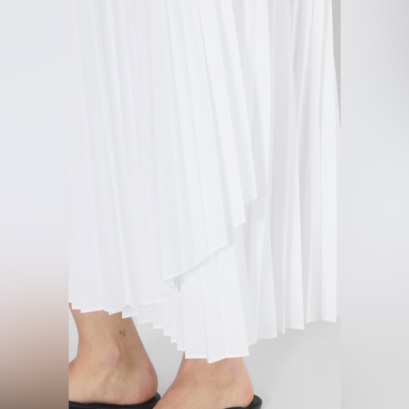 Babaton Ladder Poplin Skirt - Picture 2 of 6